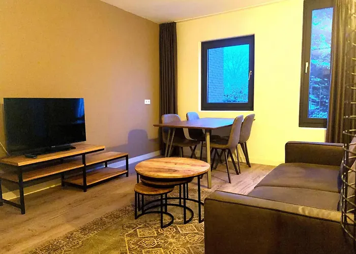 Forest Cosy In Hambachtal Park *