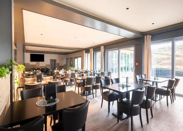 Forest Cosy In Hambachtal Park Apartment